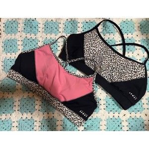2 Juicy Couture Sports Bras Large Cheetah Print Black Pink With Cup Inserts